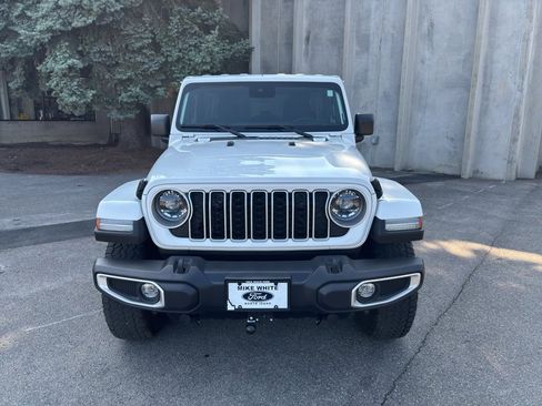 Used 2024 Jeep Wrangler Sahara image 2