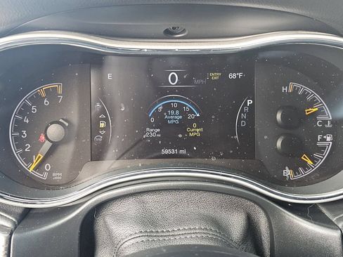 Used 2019 Jeep Grand Cherokee Summit w/ Platinum Series Group AWD/4WD image 33