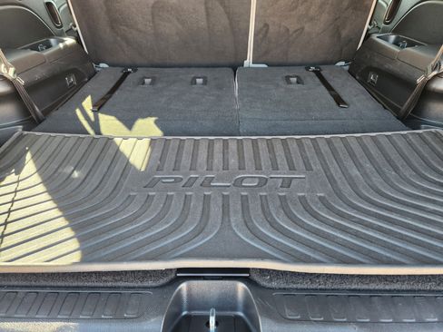 Used 2017 Honda Pilot Touring image 34