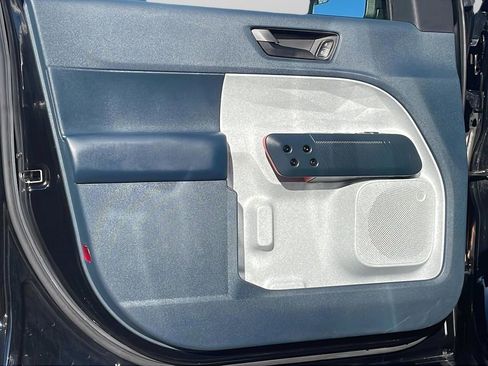 Used 2022 Ford Maverick XLT image 23