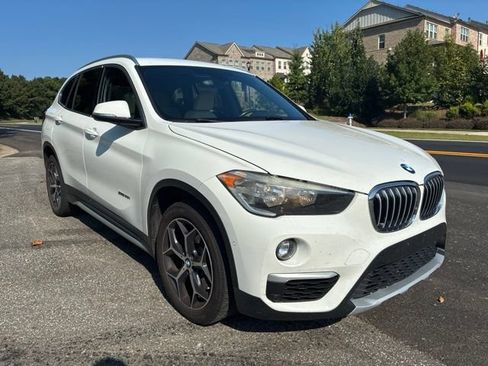 Used 2018 BMW X1 sDrive28i FWD image 3