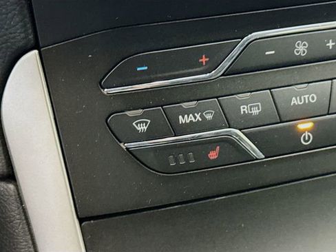 Certified 2019 Ford Edge SEL w/ Equipment Group 201A FWD image 20