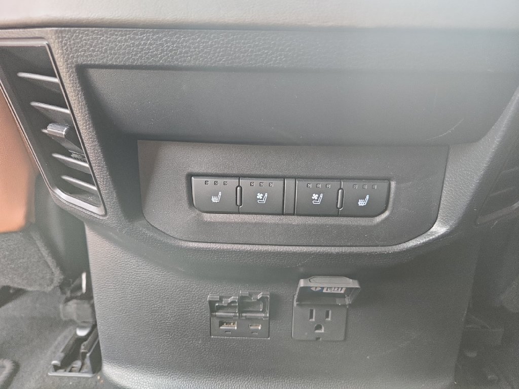 Used 2025 Toyota Tundra 1794 Edition AWD/4WD image 19