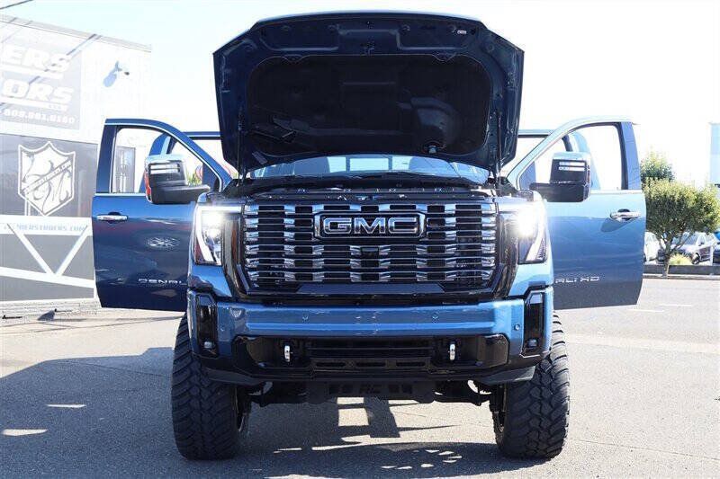 Used 2026 GMC Sierra 3500 Denali Ultimate AWD/4WD image 44
