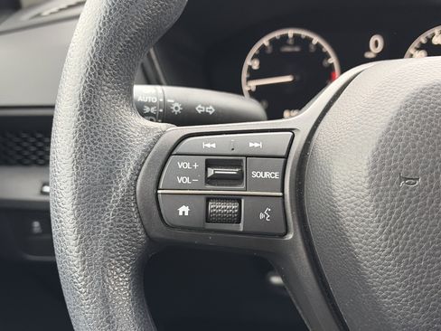 Used 2023 Honda CR-V EX image 23