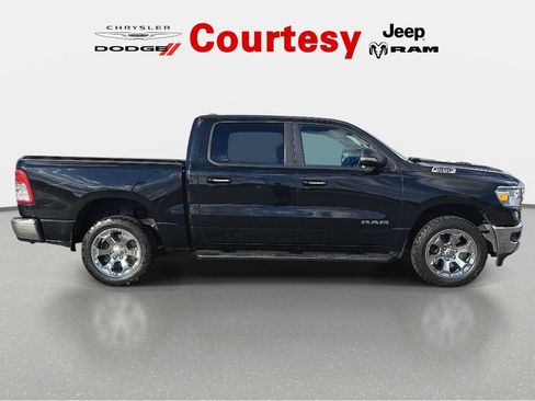 Used 2019 RAM 1500 Big Horn AWD/4WD image 3