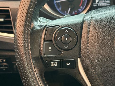 Used 2014 Toyota Corolla S image 23