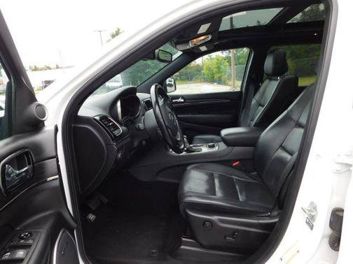 Used 2021 Jeep Grand Cherokee High Altitude AWD/4WD image 20
