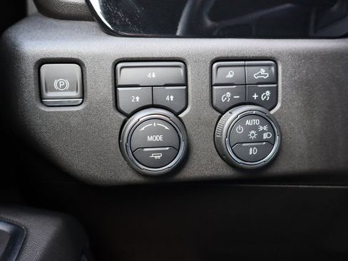 Used 2024 Chevrolet Silverado 2500 LT w/ All Star Edition AWD/4WD image 12
