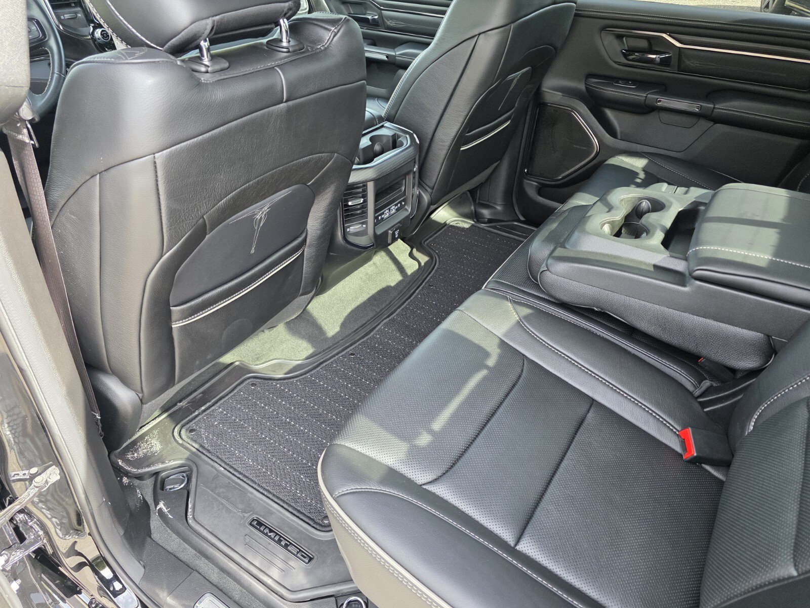 Used 2024 RAM 1500 Limited w/ Night Edition AWD/4WD image 15