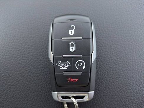 New 2026 RAM 1500 Big Horn AWD/4WD image 31