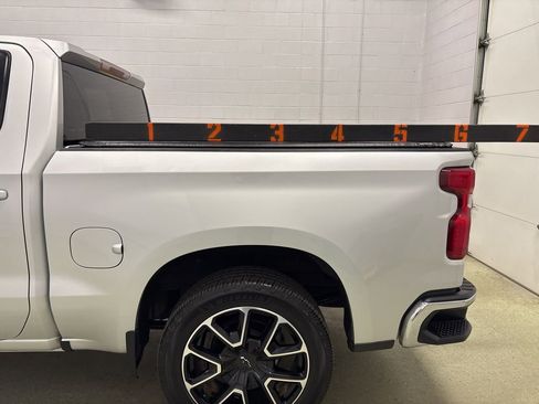 Used 2022 Chevrolet Silverado 1500 LT w/ Bed Protection Package image 13