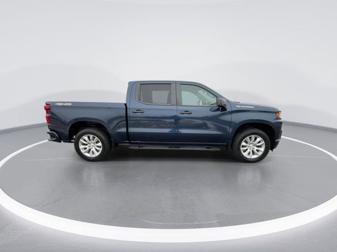 Used 2020 Chevrolet Silverado 1500 Custom w/ Custom Value Package image 9