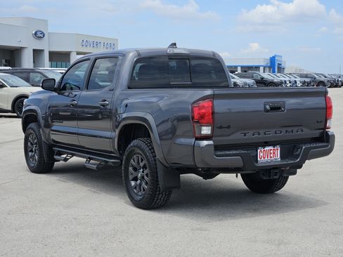 Used 2023 Toyota Tacoma SR5 w/ Technology Package AWD/4WD image 7
