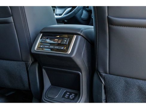 New 2026 Subaru Ascent Limited AWD/4WD image 16