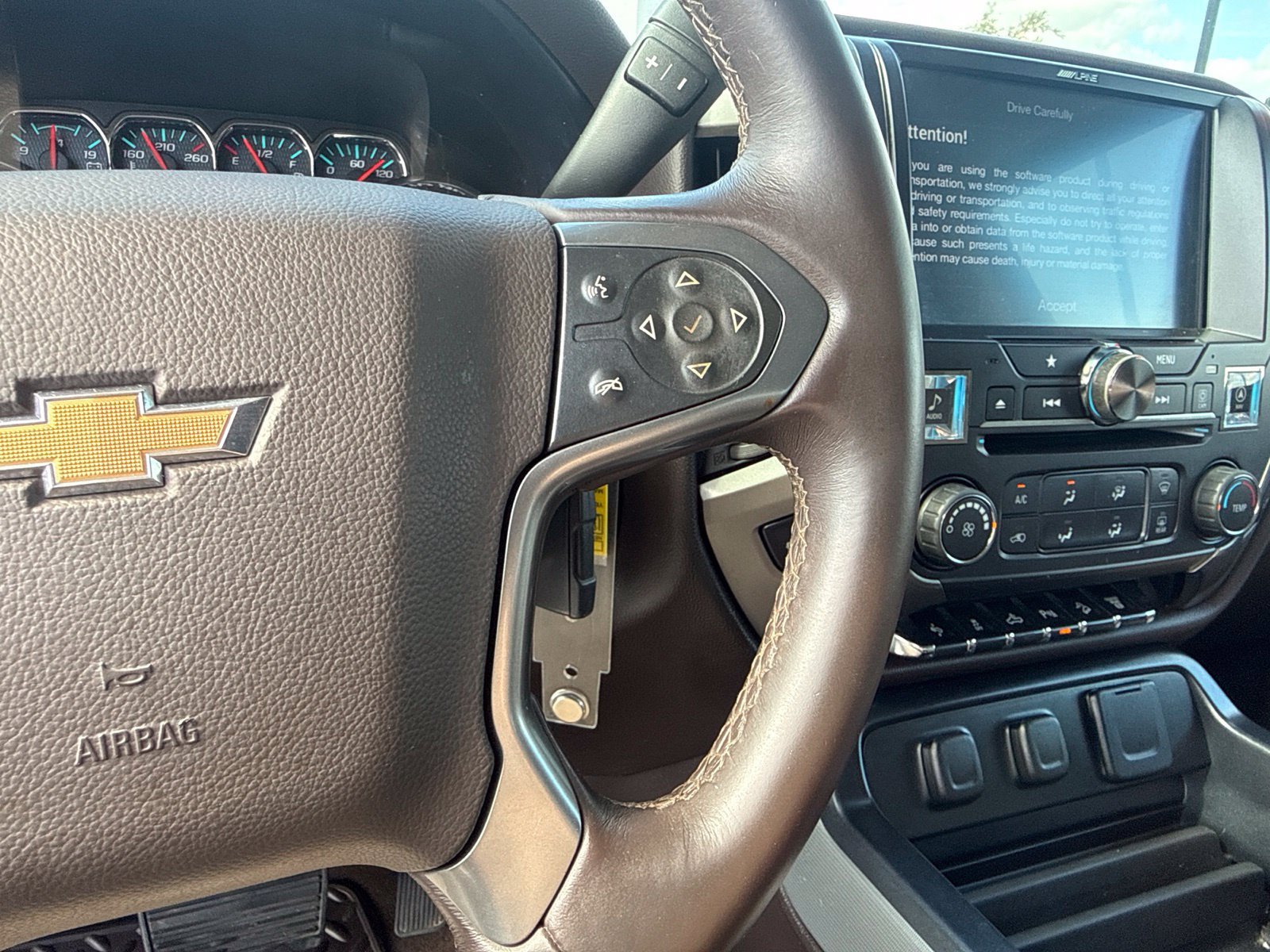 Used 2015 Chevrolet Silverado 2500 LT w/ LT Plus Package AWD/4WD image 12