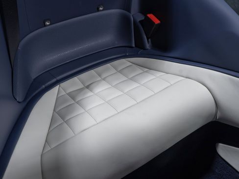 Used 2025 Ferrari Roma Spider image 74