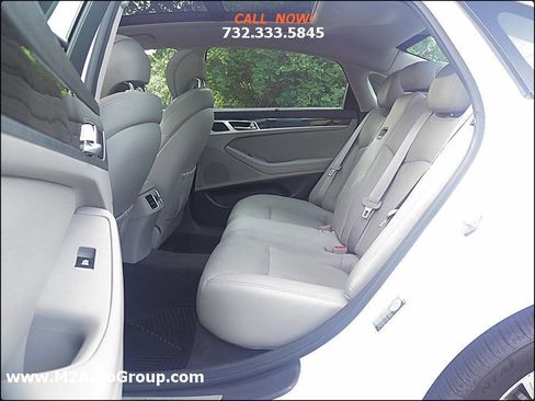 Used 2015 Hyundai Genesis 3.8 w/ Option Group 02 image 13