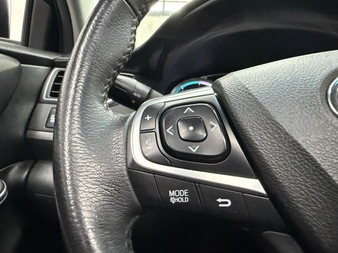 Used 2017 Toyota Camry XLE FWD image 14