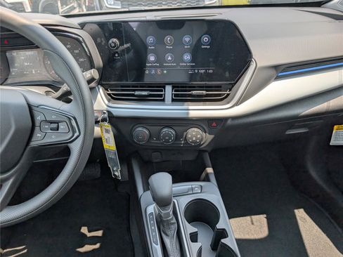 New 2026 Chevrolet Trax LS w/ LS Convenience Package FWD image 13
