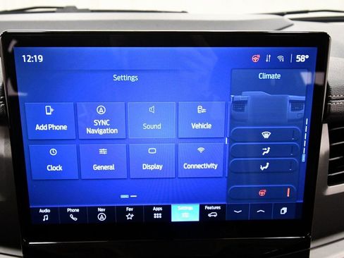 Used 2024 Ford Expedition XLT image 23