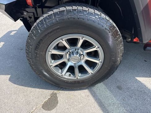 Used 2019 Jeep Wrangler Unlimited Sport S AWD/4WD image 17