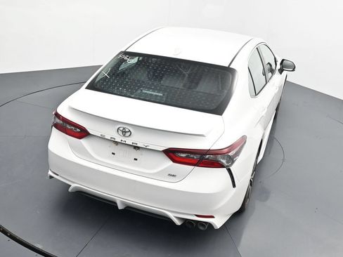 Used 2024 Toyota Camry SE FWD image 14