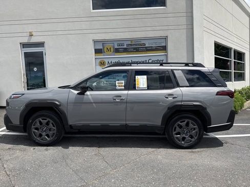 Used 2026 Subaru Outback Premium AWD/4WD image 2