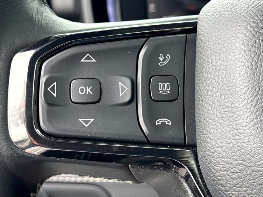 Used 2025 RAM 2500 Limited AWD/4WD image 15