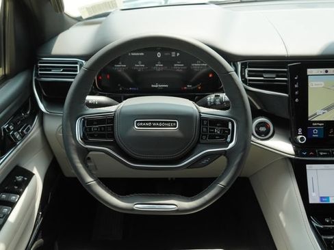 New 2026 Jeep Grand Wagoneer L Summit w/ Premium Group III AWD/4WD image 18