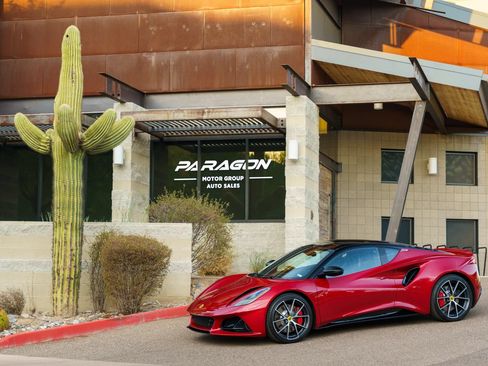 Used 2025 Lotus Emira RWD image 1