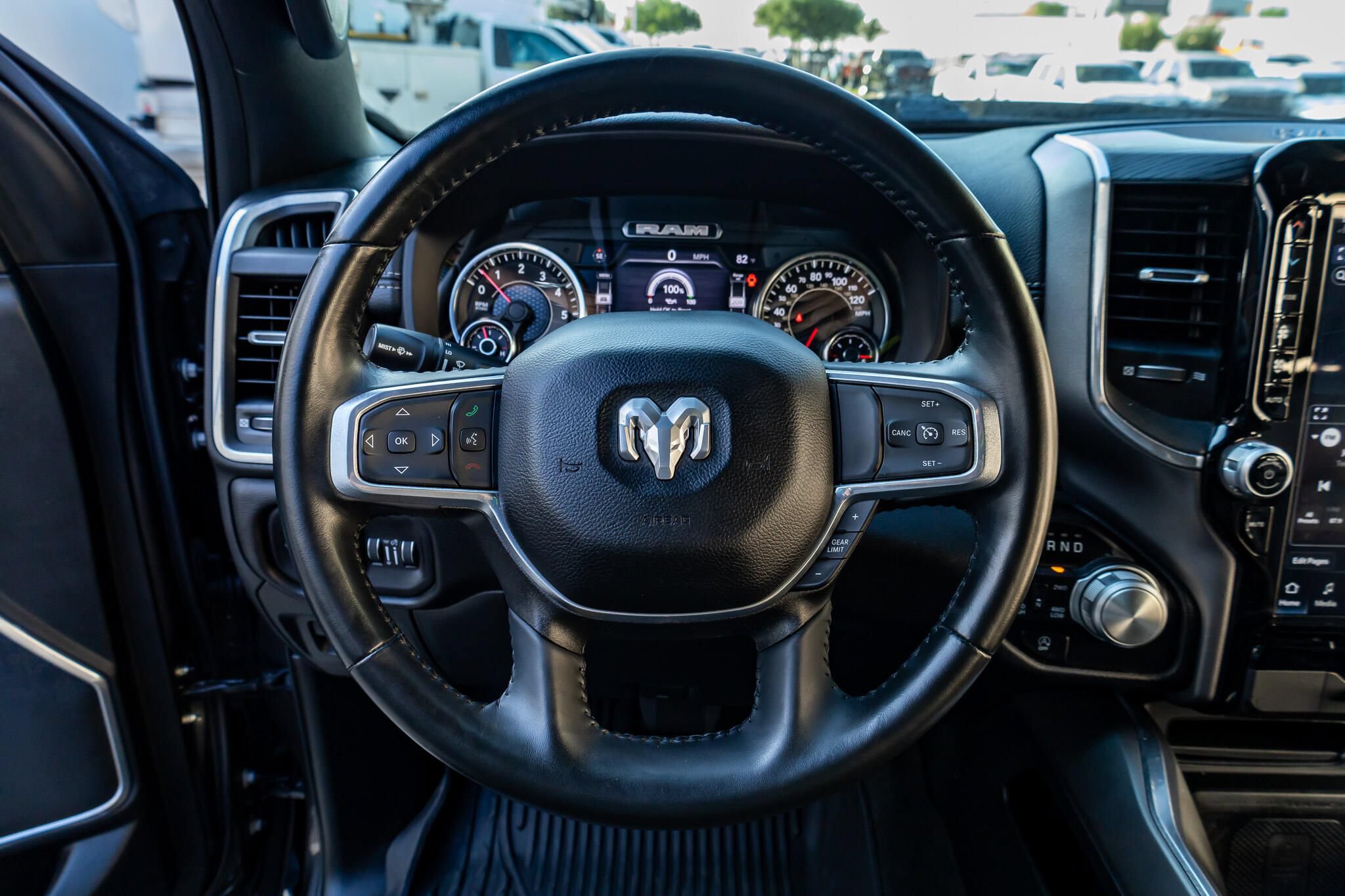 Used 2023 RAM 1500 Laramie AWD/4WD image 19