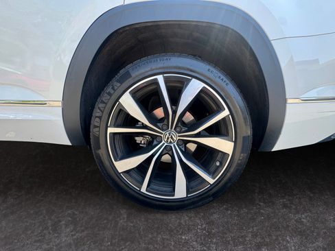 Used 2024 Volkswagen Atlas SEL Premium R-Line AWD/4WD image 14