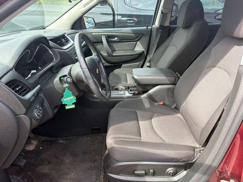 Used 2017 Chevrolet Traverse LT FWD image 4