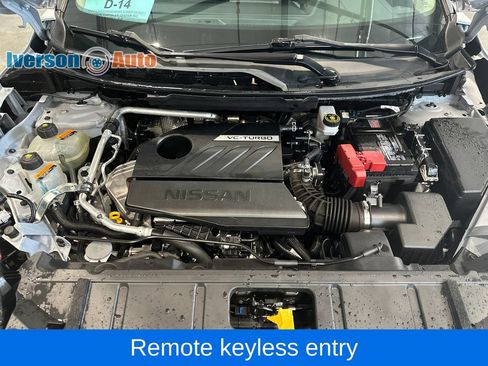 Used 2024 Nissan Rogue SV AWD/4WD image 12