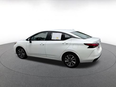 Used 2025 Nissan Versa SV FWD image 10
