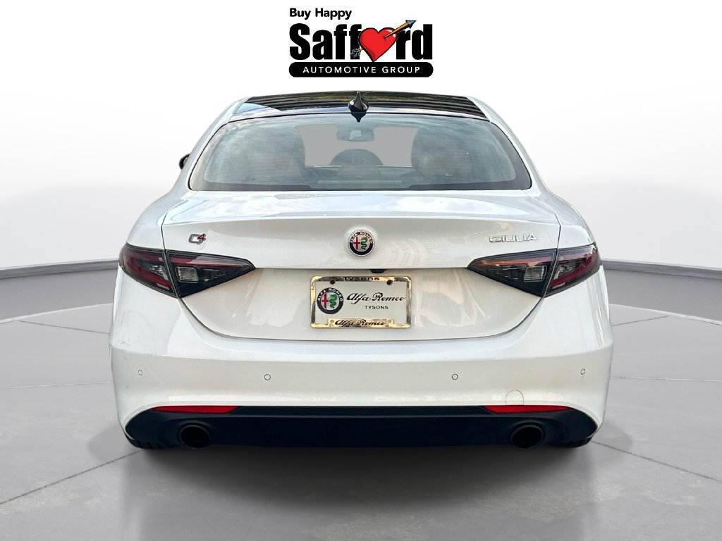 Used 2024 Alfa Romeo Giulia Ti AWD/4WD image 7