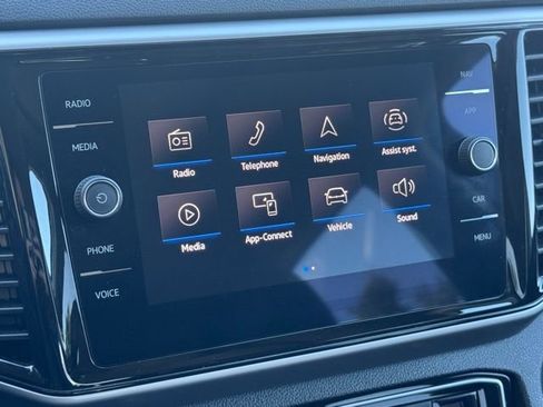 Used 2023 Volkswagen Atlas SEL Premium image 39