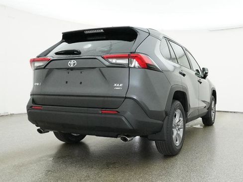 New 2025 Toyota RAV4 XLE image 31