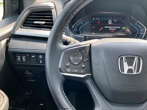 Used 2022 Honda Odyssey EX-L image 11