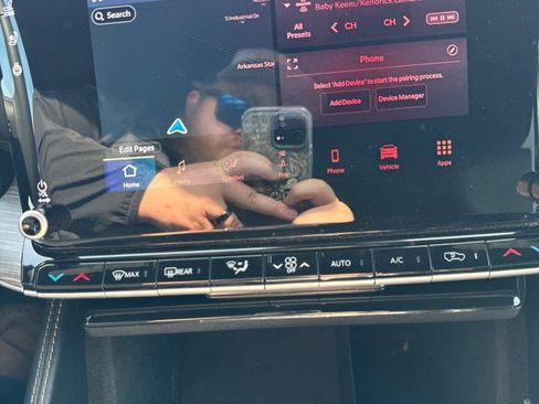 Used 2024 Jeep Wagoneer Series II image 34