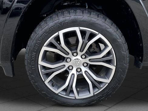 Used 2025 RAM 1500 Tungsten AWD/4WD image 20