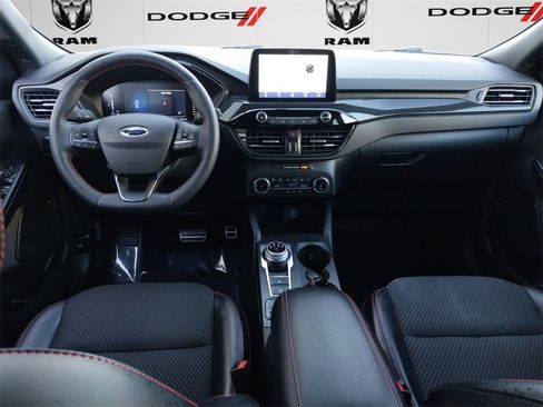 Used 2023 Ford Escape ST-Line image 8
