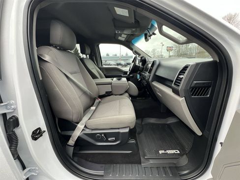 Used 2018 Ford F150 XLT w/ Equipment Group 302A Luxury image 27