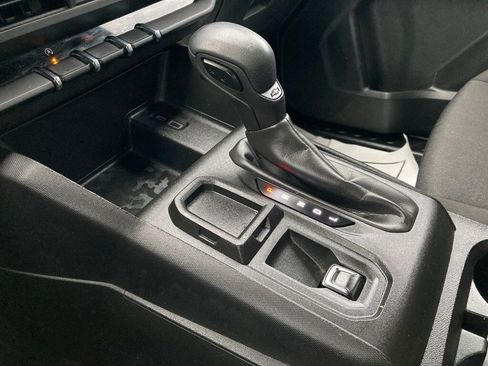 Used 2023 Chevrolet Colorado W/T image 23