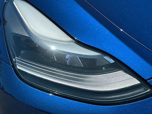 Used 2025 Tesla Model Y Long Range RWD image 32
