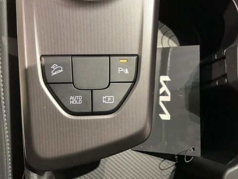 New 2026 Kia Sportage EX image 12