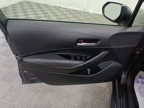 Used 2022 Toyota Corolla SE FWD image 12