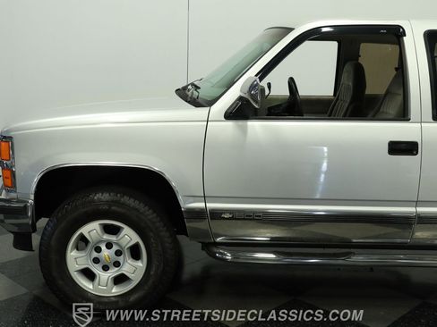 Used 1992 Chevrolet Silverado 1500 4x4 Extended Cab image 22