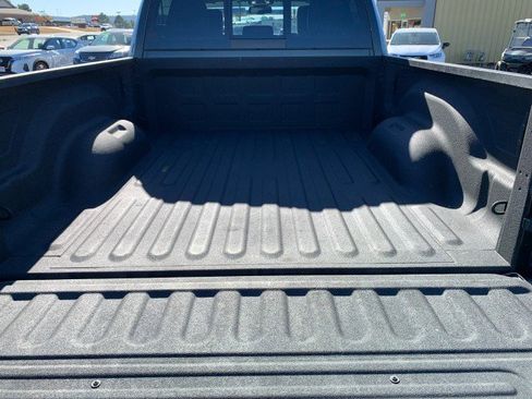 Used 2020 RAM 2500 Laramie w/ Night Edition image 20